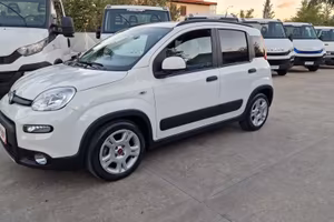 Fiat Panda 1.0 FireFly S&S Hybrid City Cross-PREZZ