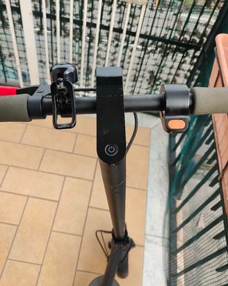 Monopattino Xiaomi Mi Electric Scooter Essential
