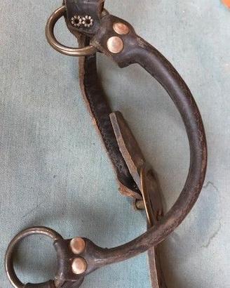 Morso in cuoio per cavallo finimenti in ottone