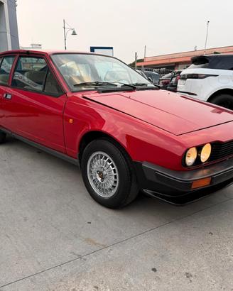 Alfa Romeo GTV 2.0