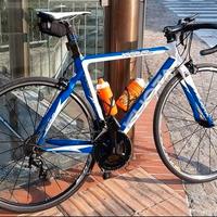 BICI DA CORSA PER PRINCIPIANTI + RULLO ELITE ALENO