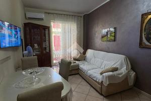 2 LOCALI A AFRAGOLA