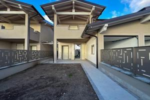 PORZIONE DI BIFAMILIARE A BAGNOLO MELLA