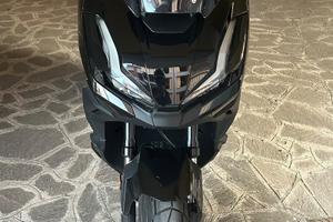 Honda adv 350