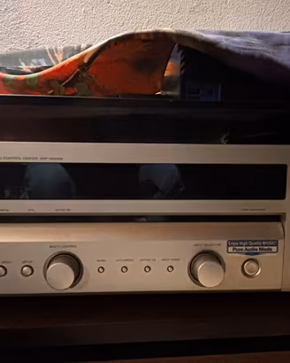 Sintoamplificatore Kenwood KRF-V5200D