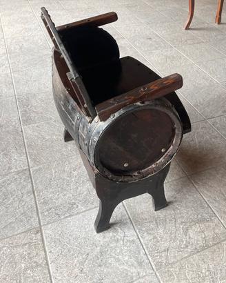 Panchetta ricavata da una botte fatta a mano