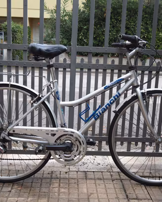 Bicicletta sportiva da donna BIANCHI SEVEN DAYS