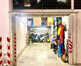 Garage / Posto Auto a Firenze - Novoli