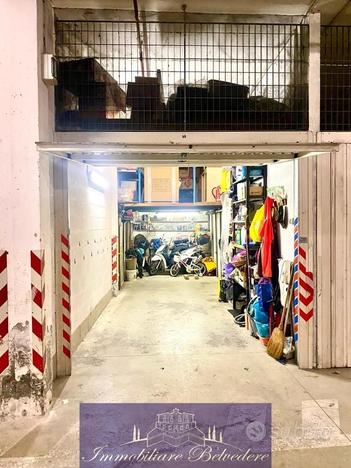 Garage / Posto Auto a Firenze - Novoli