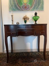 Mobile perttiniera antica in legno