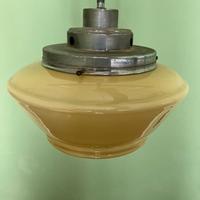 Lampadario vetro opalino decò