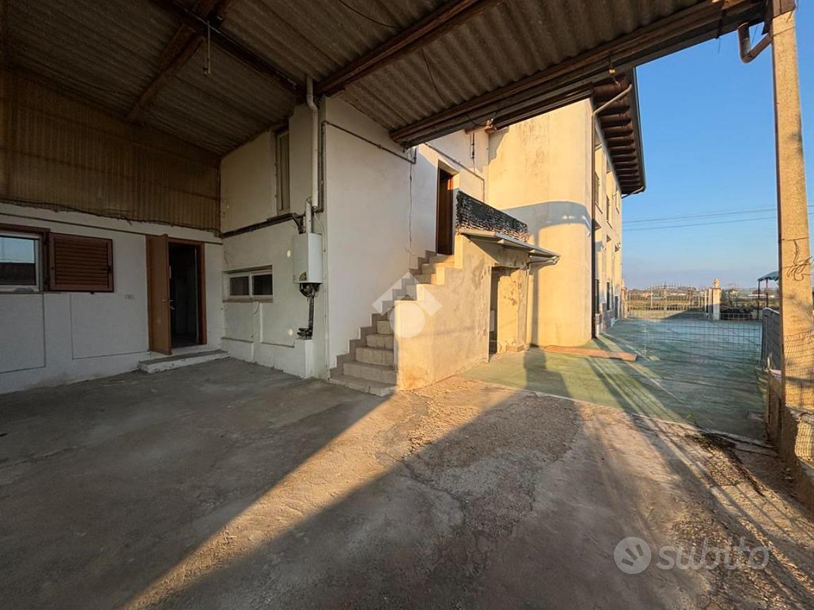 RUSTICO A NOTARESCO - Vista 5