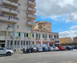 Ufficio di 2 Vani In Via Catania