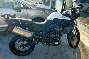 Triumph Tiger XC800