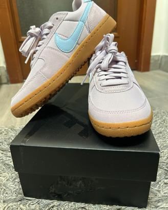 General field nike mai usate