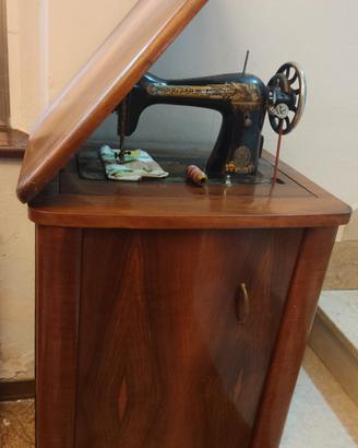 Antica Macchina da Cucire Scomparsa SINGER con Mob