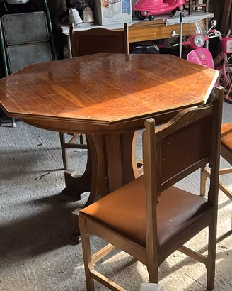 Tavolo  ottagonale 4 sedie in legno vintage