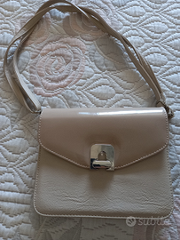 Borsa beige con tracolla