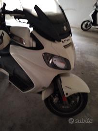 ricambi scooter suzuki burguman 650