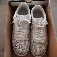 Scarpe Nike. 