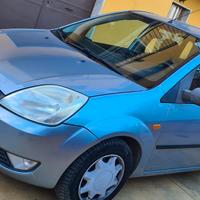 Ford Fiesta 2004