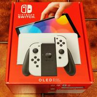 Console Nintendo Switch Oled + Gioco + Omaggio