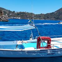 Barca da pesca e licenza pesca e pescaturismo