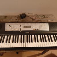 Tastiera Yamaha Yes5
