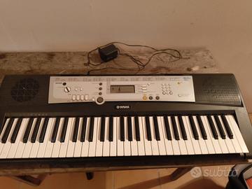 Tastiera Yamaha Yes5