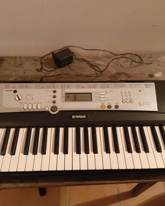 Tastiera Yamaha Yes5