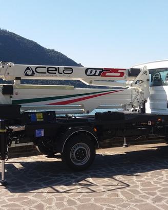Piattaforma aerea CELA DT 25 metri con sbarco in q