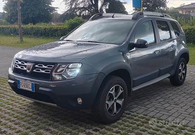 DACIA DUSTER AUTOMATICO GANCIO