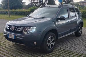 DACIA DUSTER AUTOMATICO GANCIO