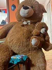 Orsacchiotto di peluche