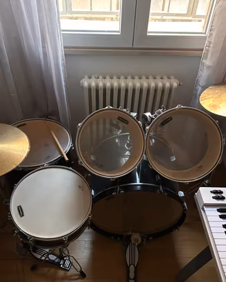 Batteria Acustica Mapex Tornado Completa  Hardware