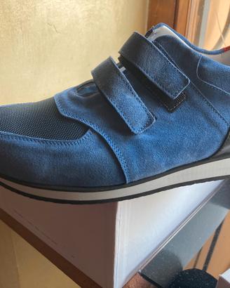 Sneaker con supporto plantare