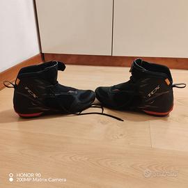 Scarponcino per moto