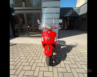 VESPA Vespa GTS - Vespa GTS 300 Super my14