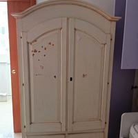 mobile in legno decapato