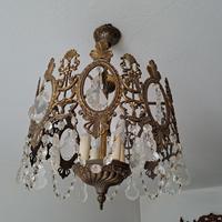 lampadario e applique in ottone con cristalli 