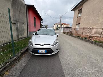 Ford fiesta 2012 full titanium