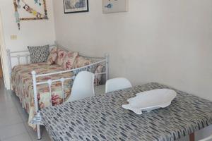 Bilocale con posto auto 20 m dal mare