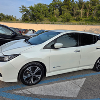 Nissan leaf tekna 40kwh