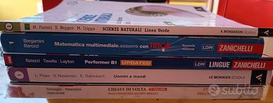 Libri Scuola Superiore primo e terzo anno