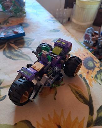 LEGO Minifigure Joker con Pistola con la sua  - DC