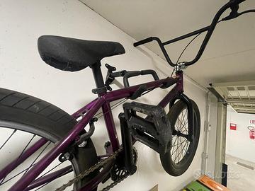BMX bicicletta