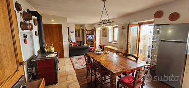 Rustico ristrutturato con vista panoramica