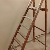 scala in legno