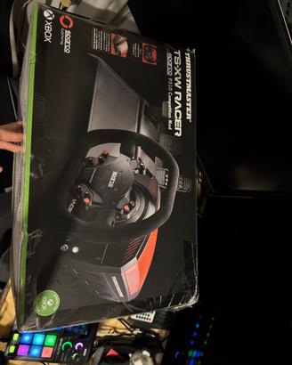 Thrustmaster TS-XW Racer