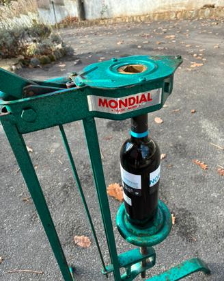 Tappa bottiglie Mondial